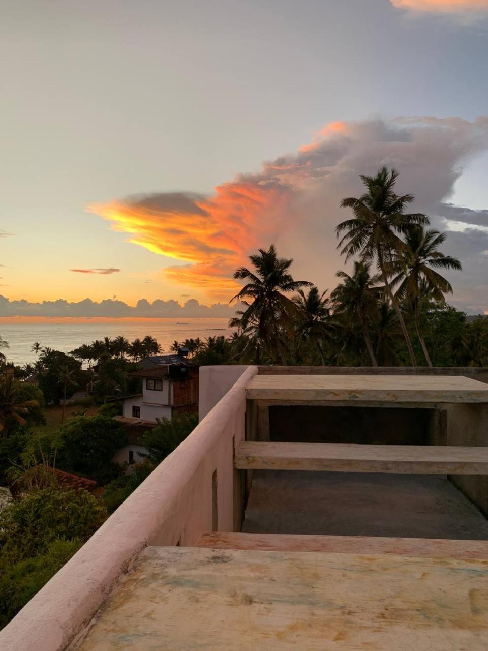 Arcadia Ocean View Apartment Unawatuna Exterior photo